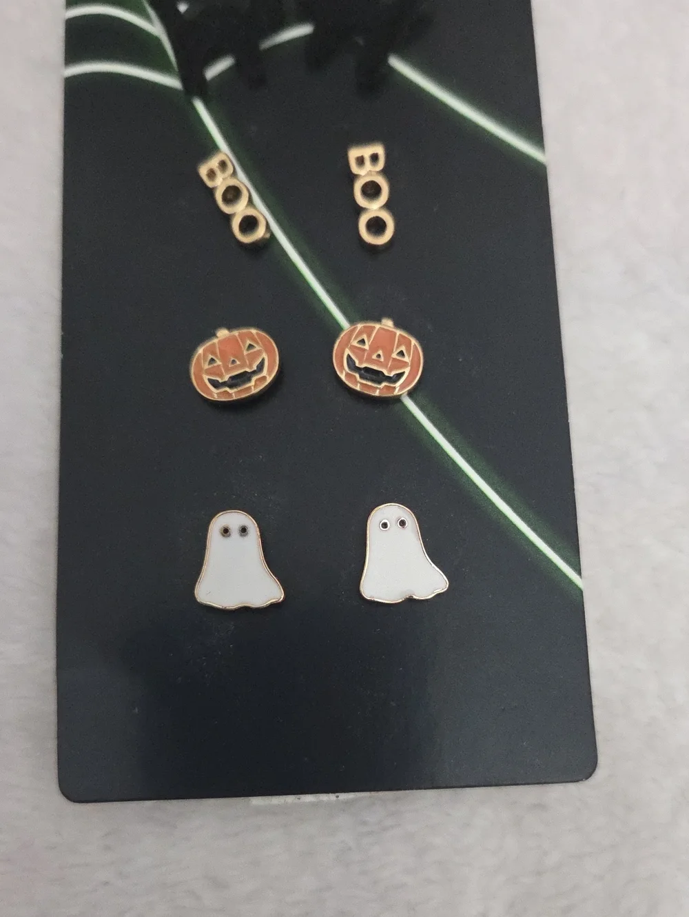 i am jewelry brand new